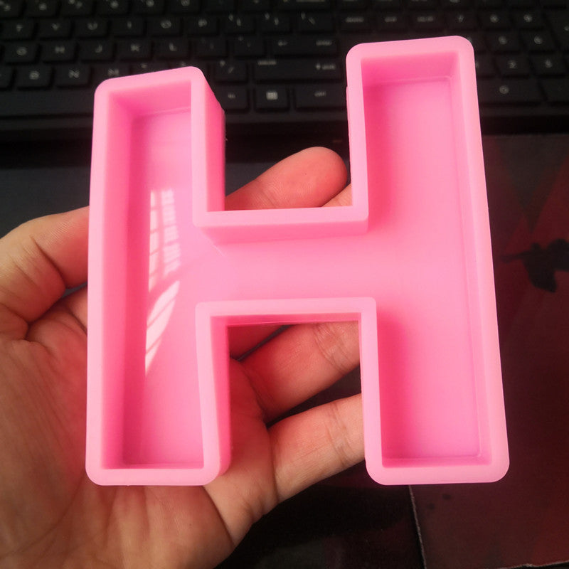 Craft Personalized Resin Art with 26 English Letters Silicone Moulds Candles Moulds