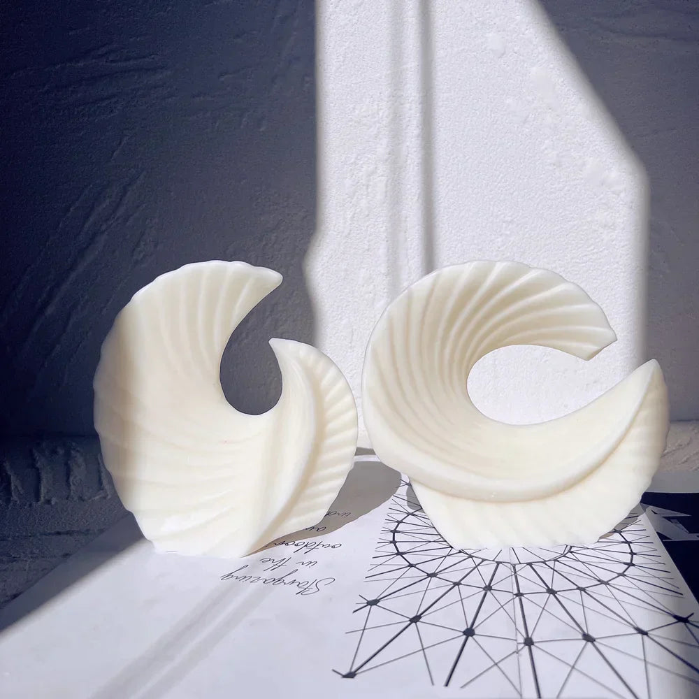 Aesthetic Ribbed Geometric Silicone Candle Mould