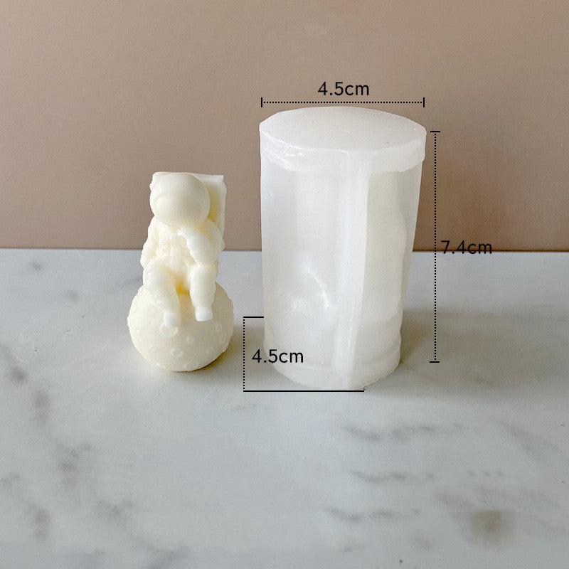 Moon Astronaut Modeling DIY Scented Candle Silicone Mould Candles Moulds