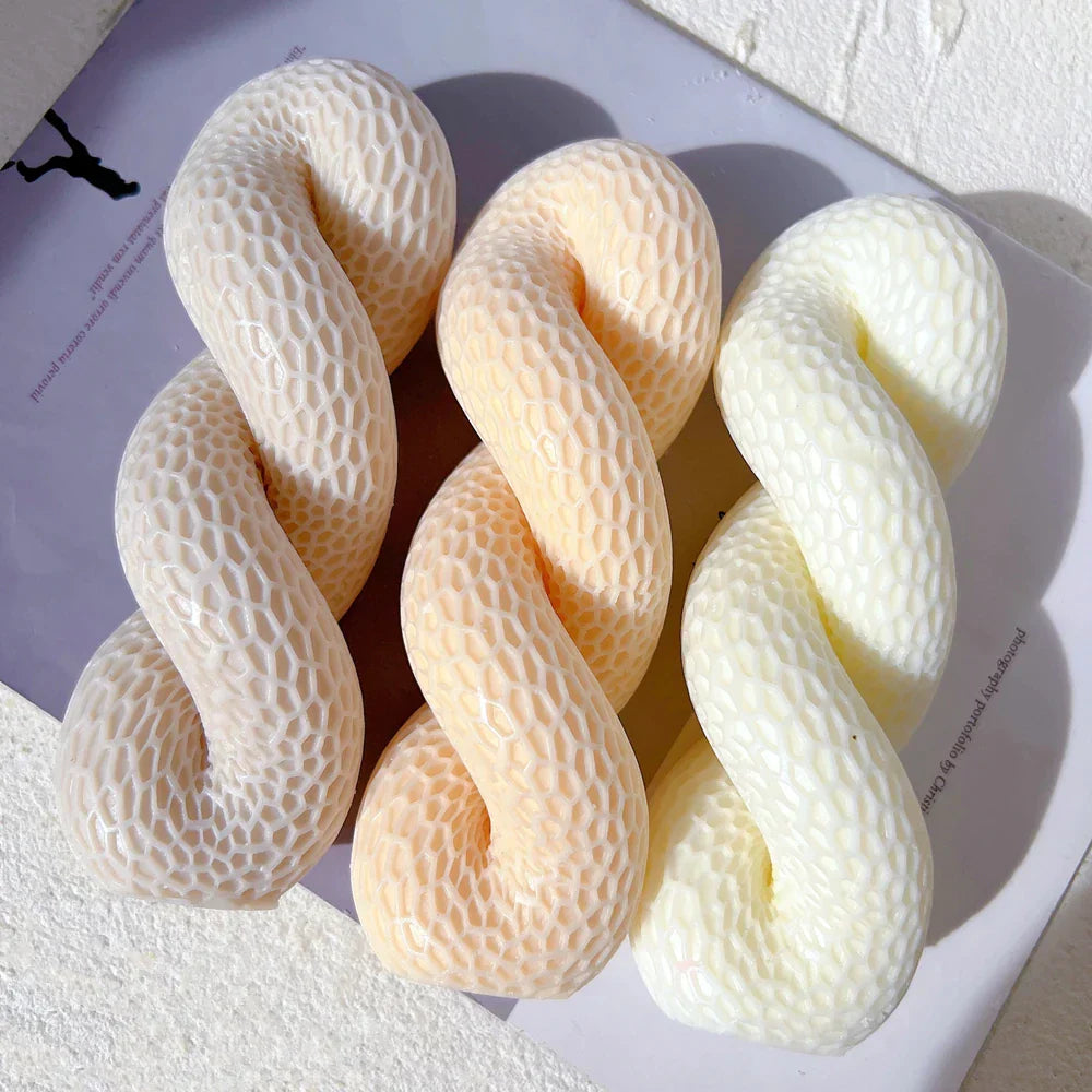 Knot Pillar Candle Mould