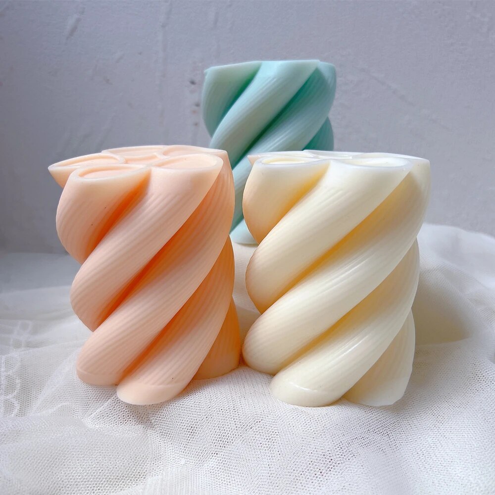 Twirl Pillar Candle Mould