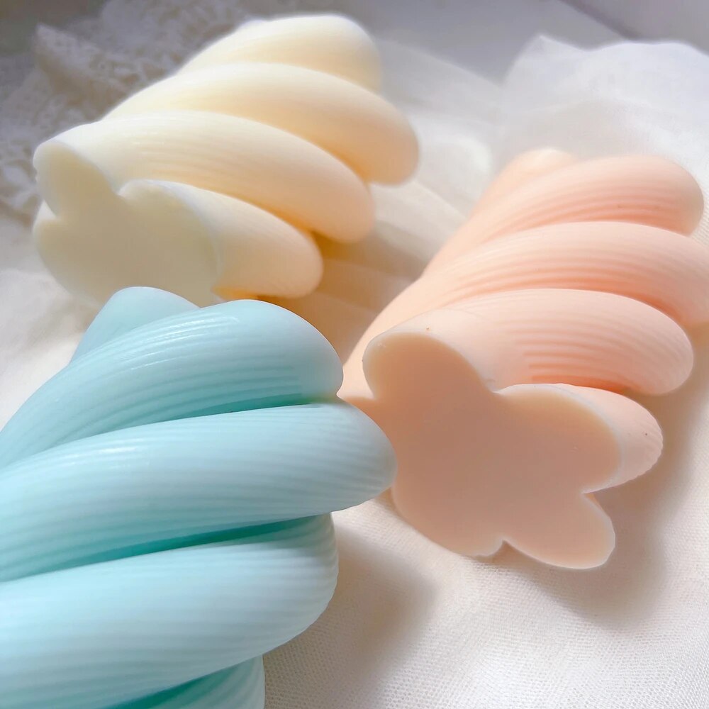 Twirl Pillar Candle Mould