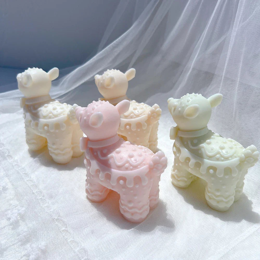 Christmas Cute Reindeer Candle Mould