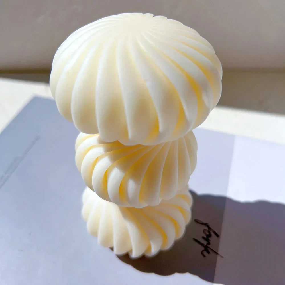 Round Swirl Pillar Candle Silicone Mould