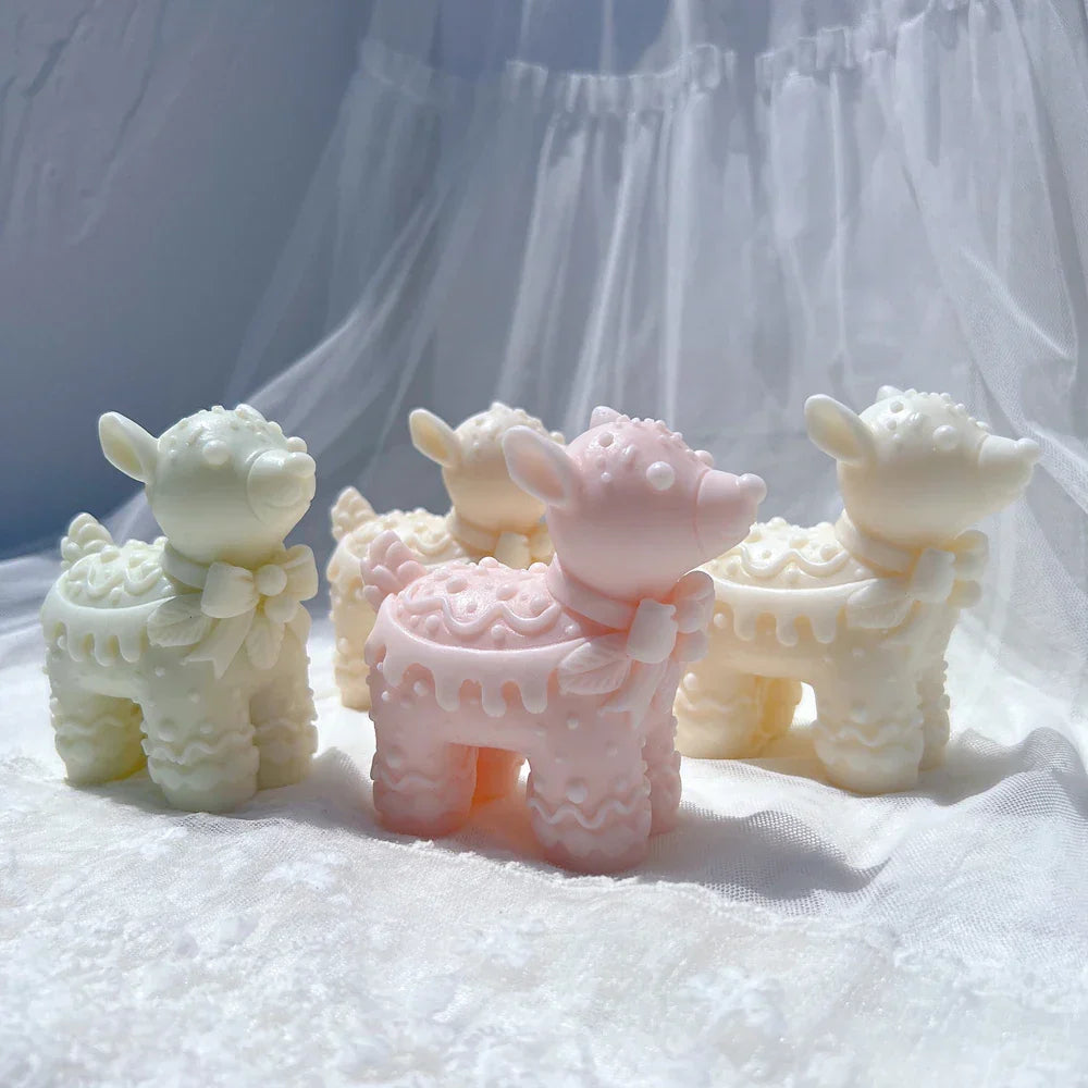 Christmas Cute Reindeer Candle Mould