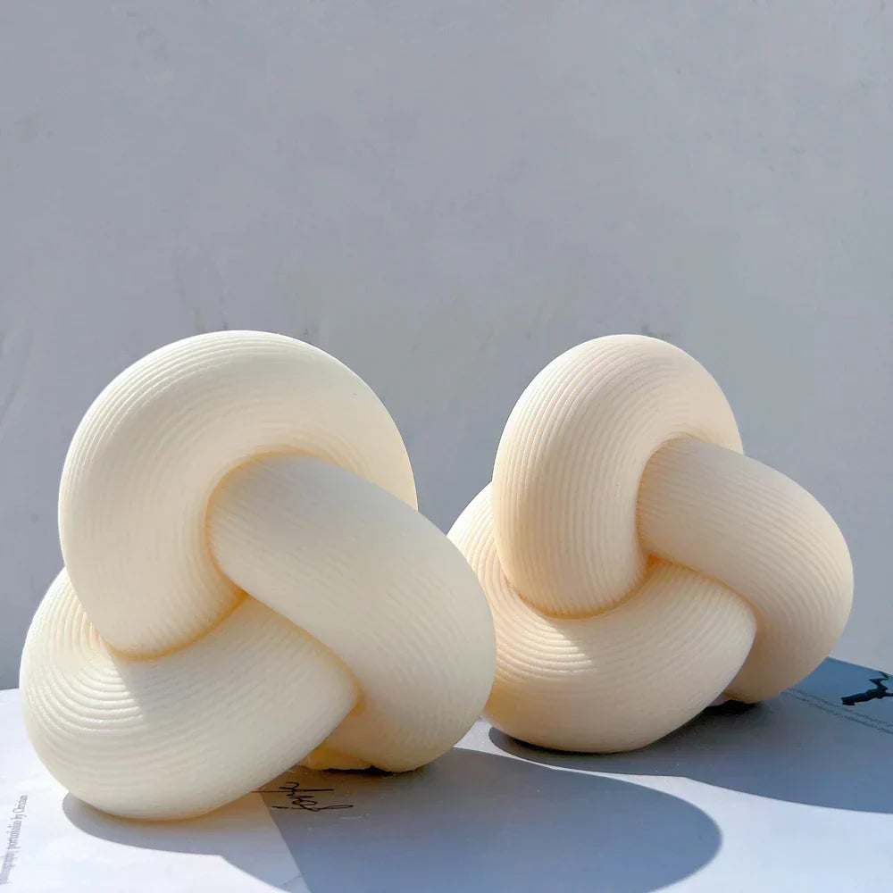 Ribbed Tube Knot Candle Mould