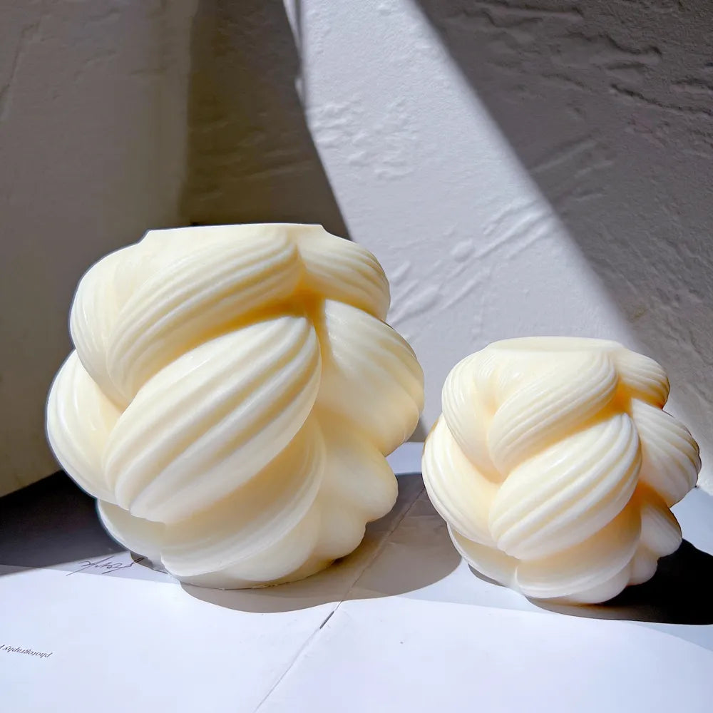 Swirl Twisted Knot Candle Moulds