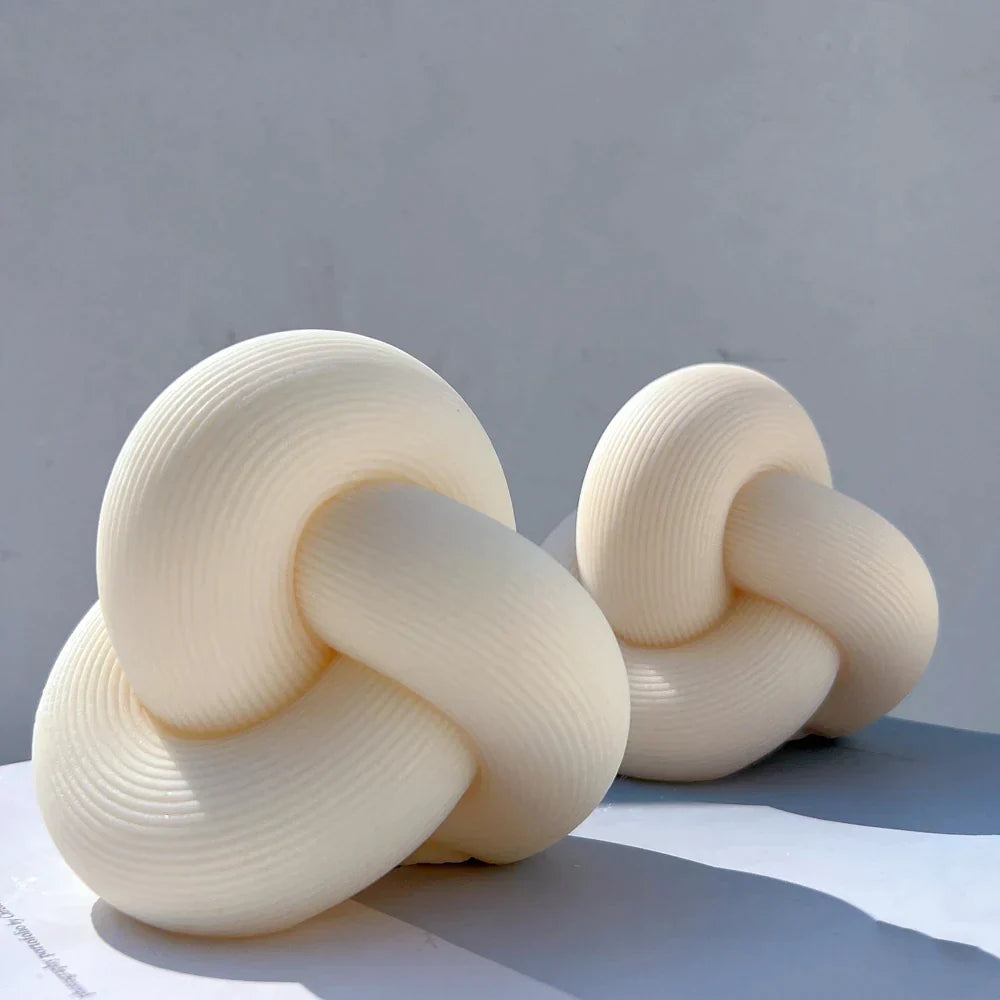 Ribbed Tube Knot Candle Mould