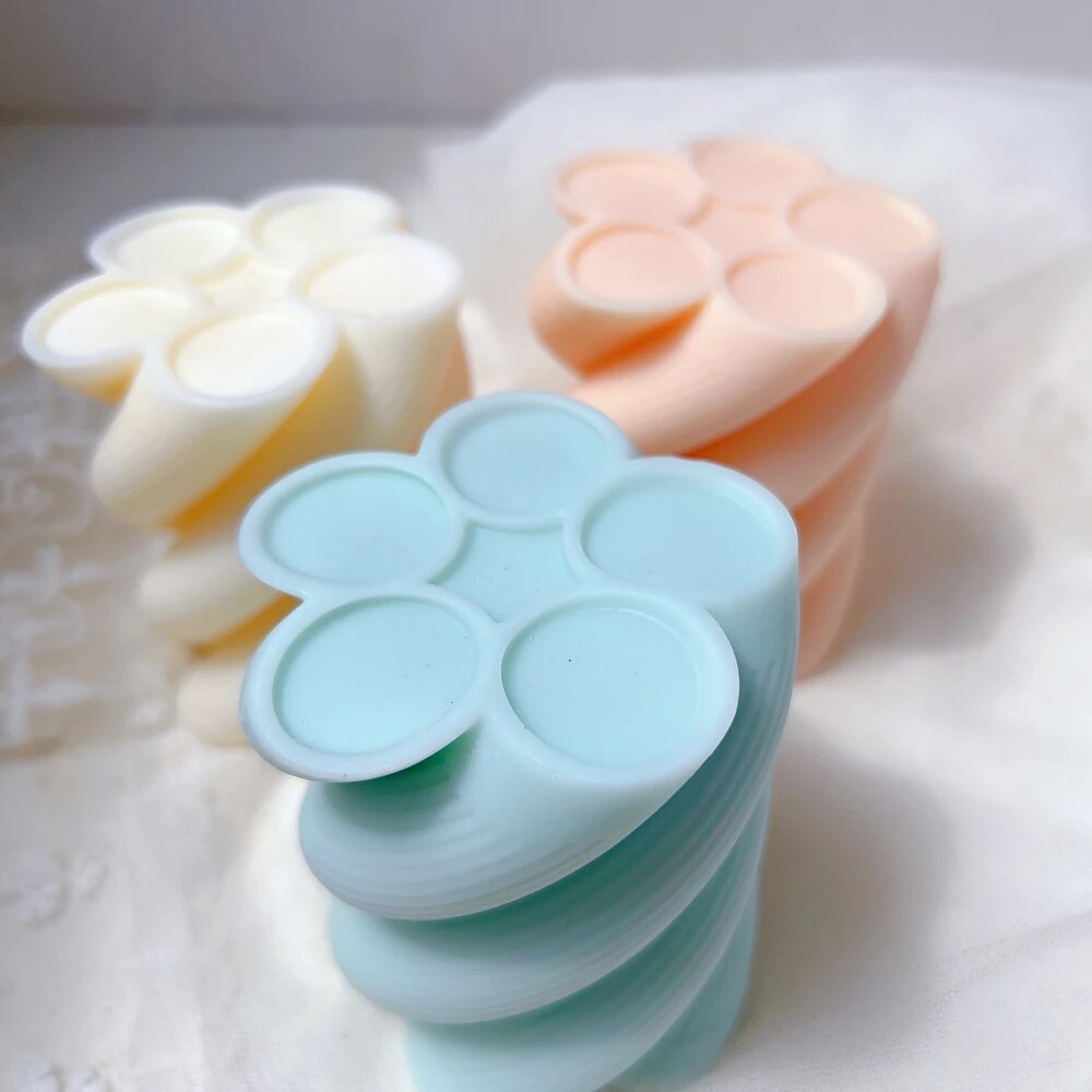 Twirl Pillar Candle Mould