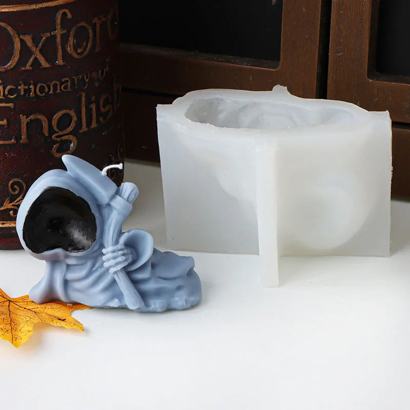 Halloween Axe Reaper Zombie Candle Mould
