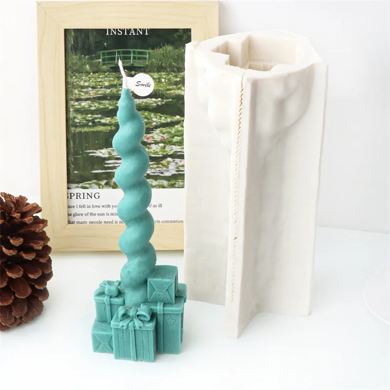 Festive Christmas candle Mould