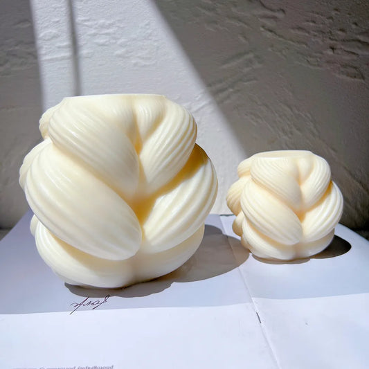 Swirl Twisted Knot Candle Moulds