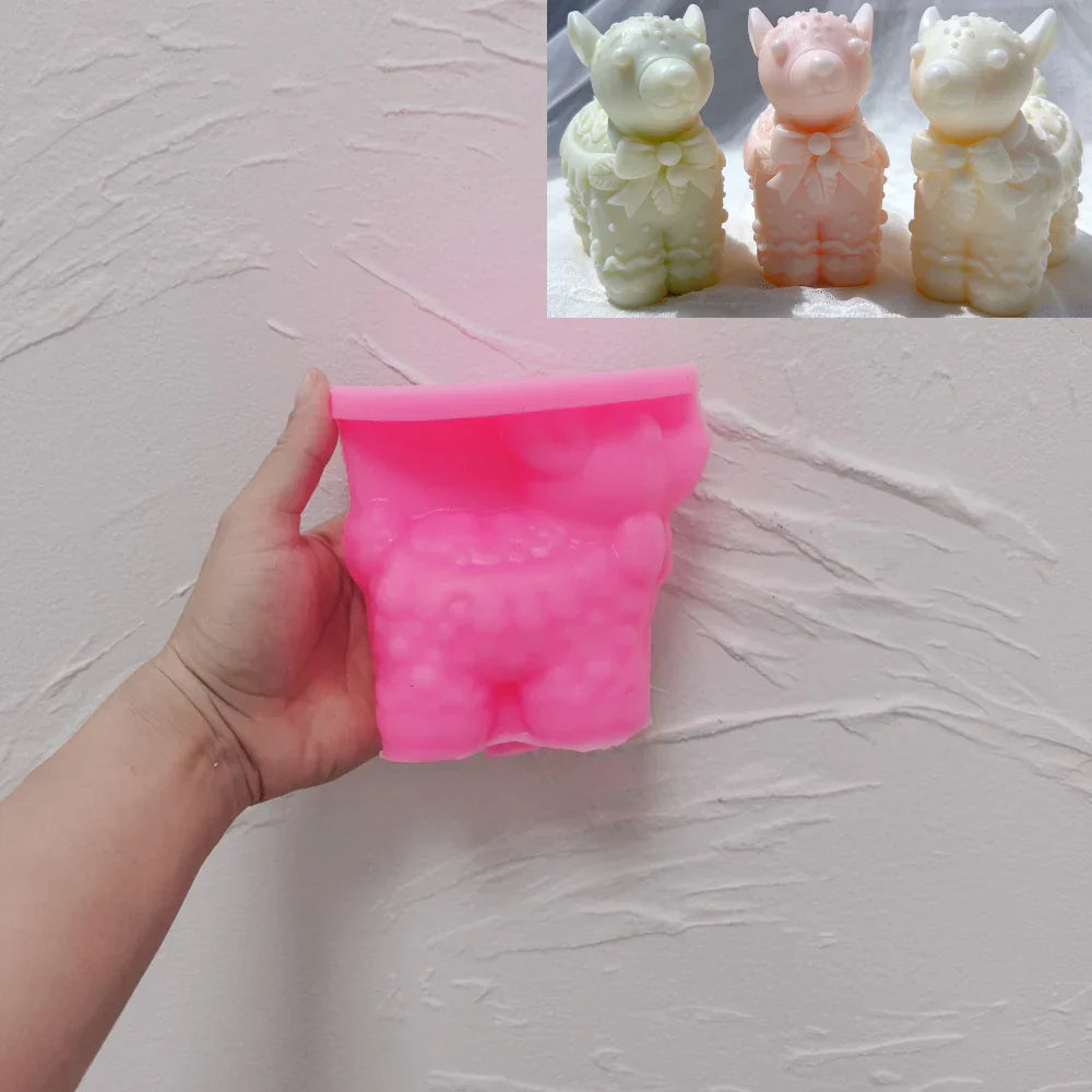 Christmas Cute Reindeer Candle Mould