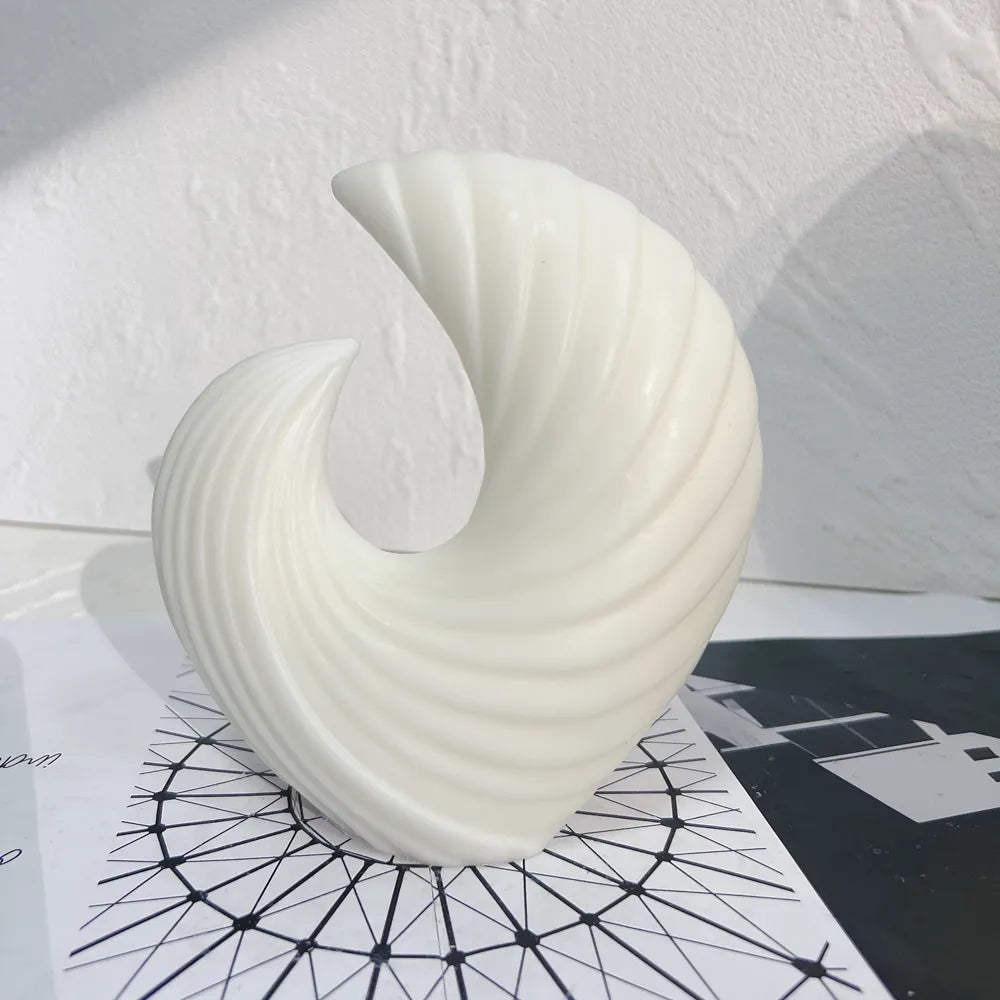 Aesthetic Ribbed Geometric Silicone Candle Mould