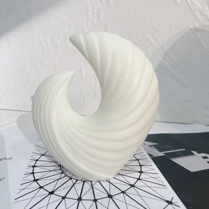 Aesthetic Ribbed Geometric Silicone Candle Mould