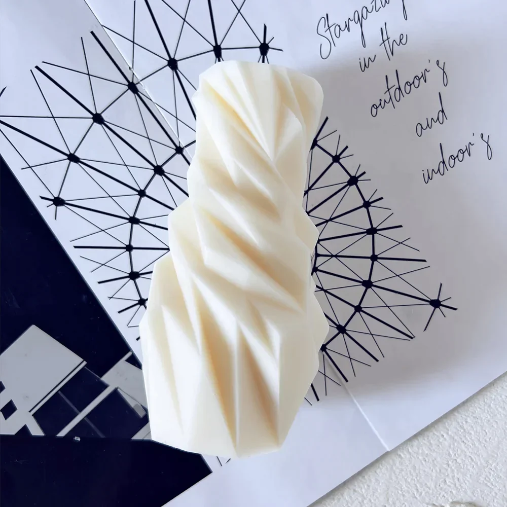 Faceted Diamond Shape Silicone Candle Mould