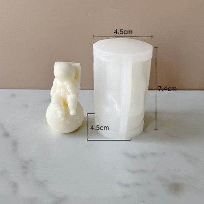 Moon Astronaut Modeling DIY Scented Candle Silicone Mould Candles Moulds