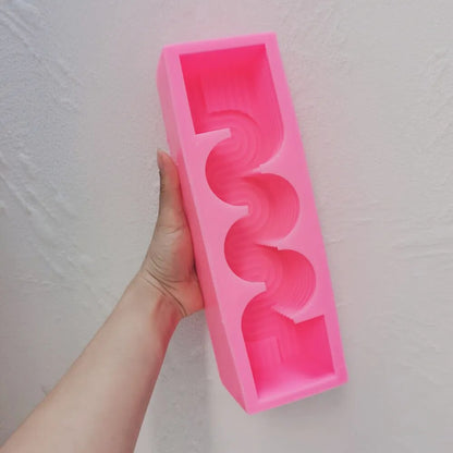 Aesthetic Wave Stripped Pillar S Shape Candle Mould