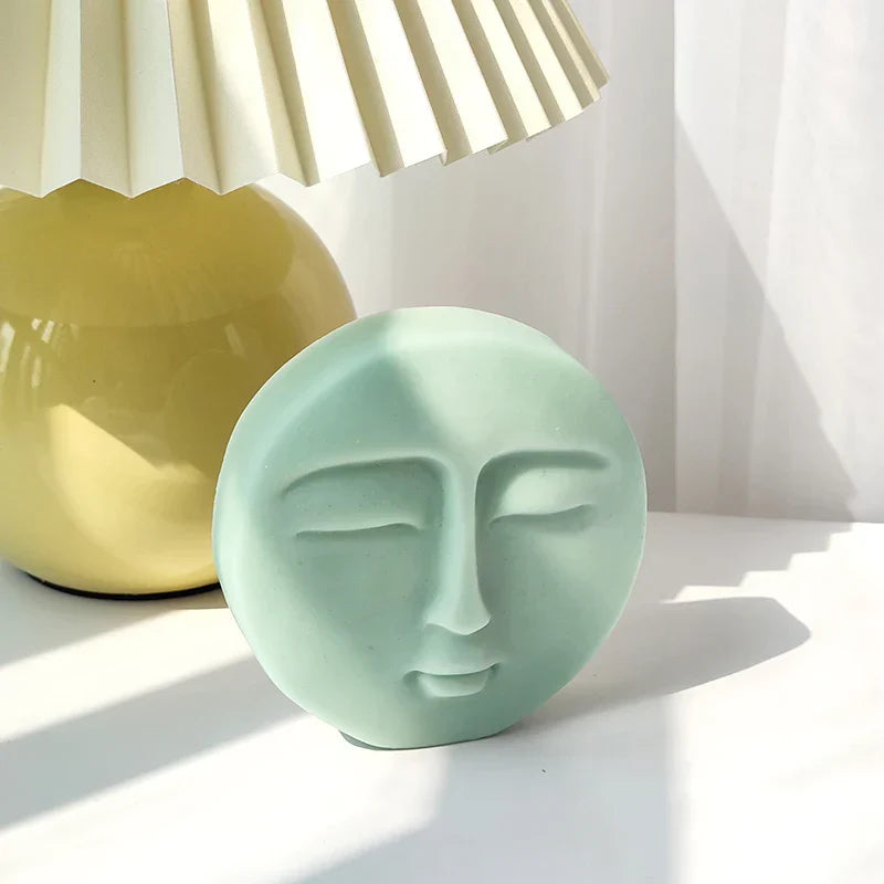 Circular Face Closed Eyes Silicone Candle Mould