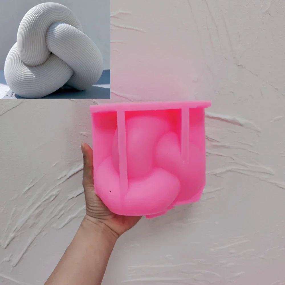 Ribbed Tube Knot Candle Mould